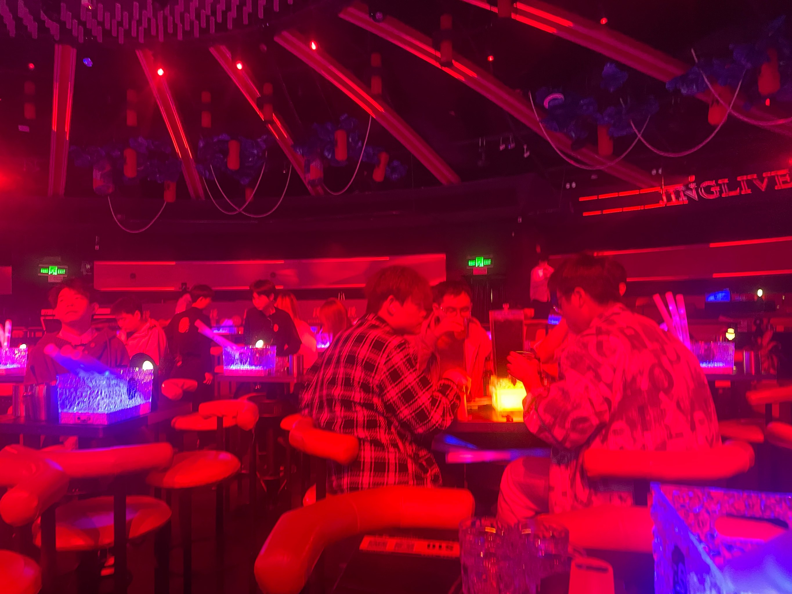 成都商务ktv推荐哪里有商务ktv选择-新都区ktv预定